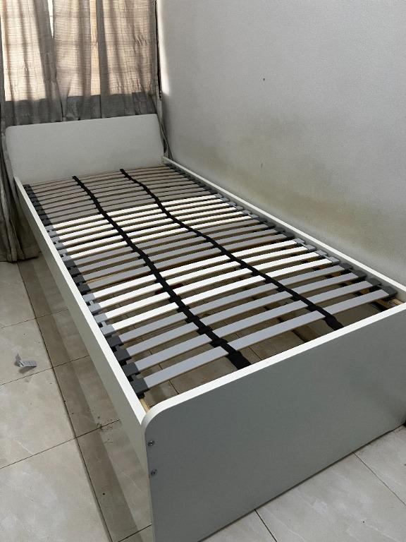 Detail Bed Frame Kayu Nomer 57