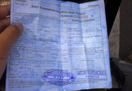 Detail Beda Surat Tilang Biru Dan Merah Nomer 22