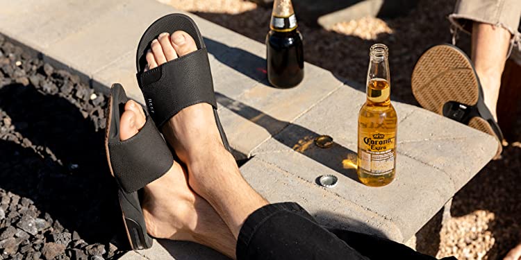 Detail Beer Bottle Opener Sandals Nomer 40