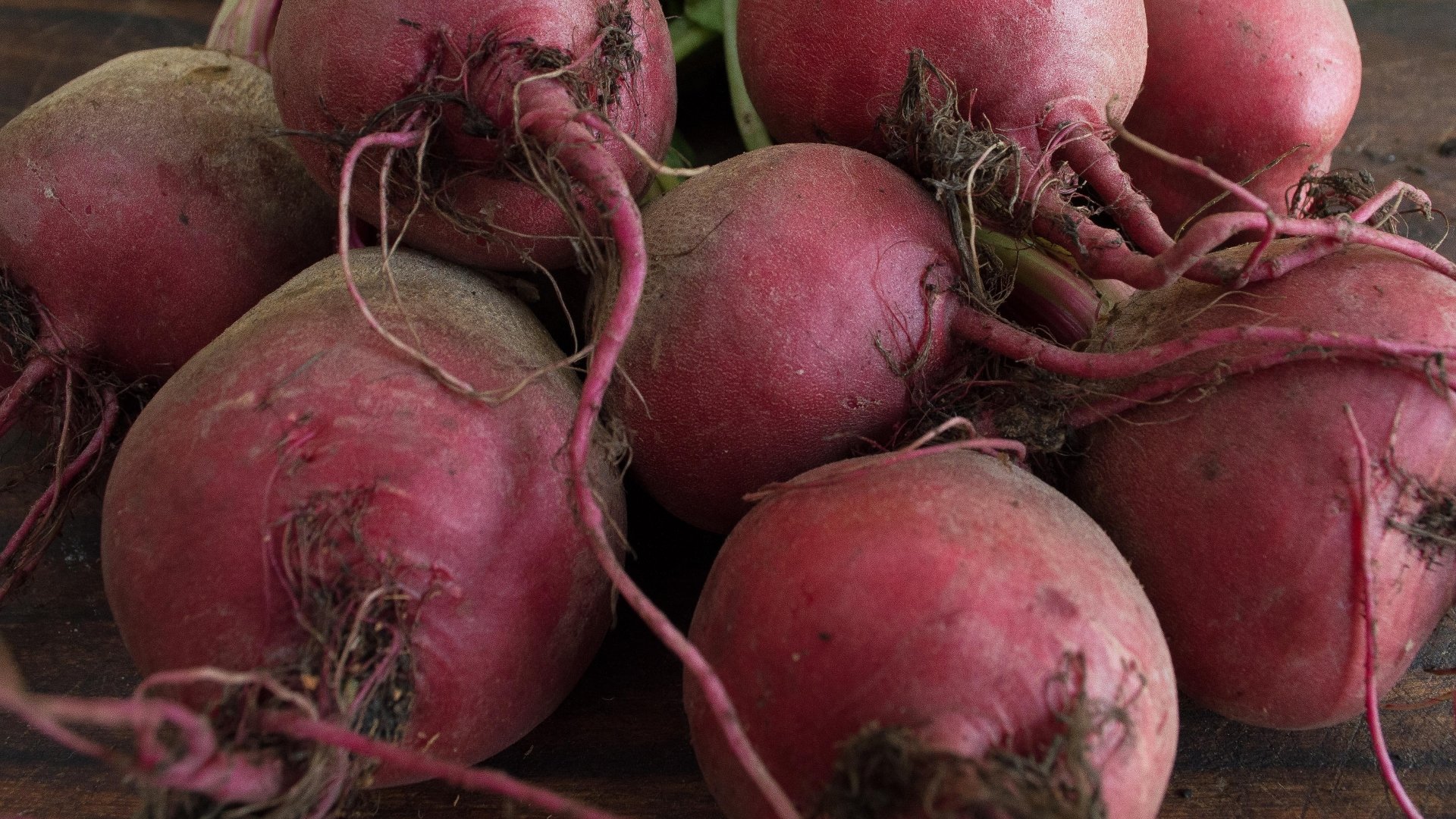 Detail Beetroot Wallpaper Nomer 13