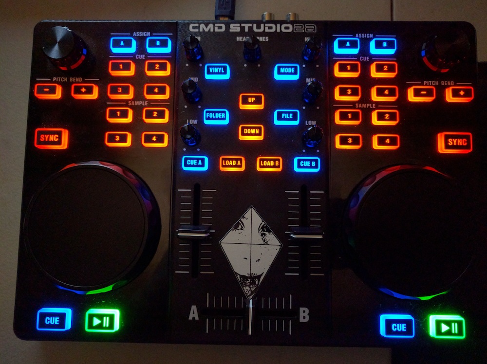 Detail Behringer Cmd Studio 2a Nomer 17
