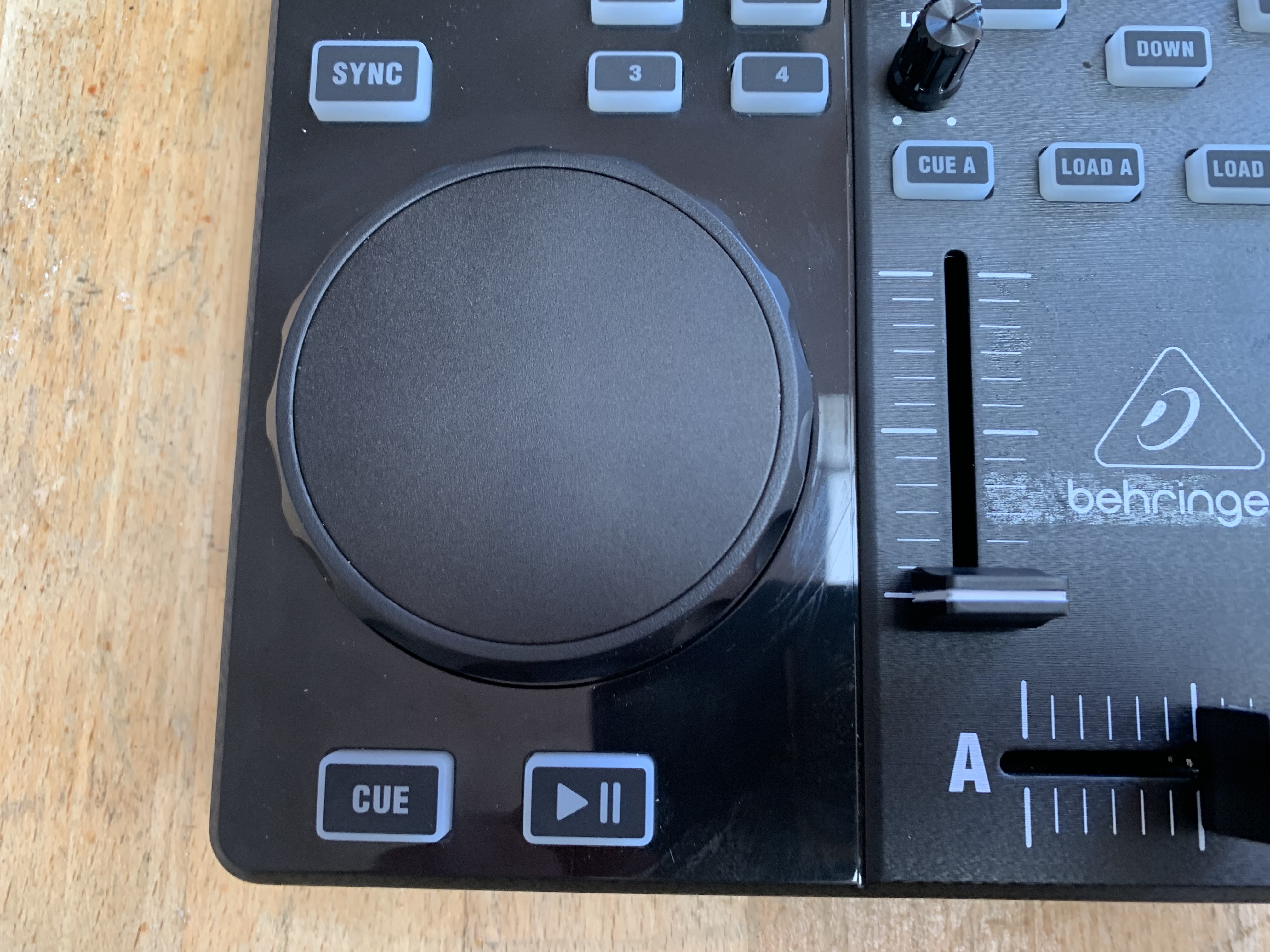 Detail Behringer Cmd Studio 2a Nomer 33
