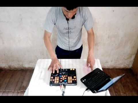 Detail Behringer Cmd Studio 2a Nomer 58