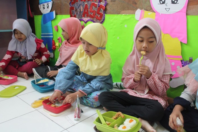 Detail Bekal Anak 4 Sehat 5 Sempurna Nomer 39