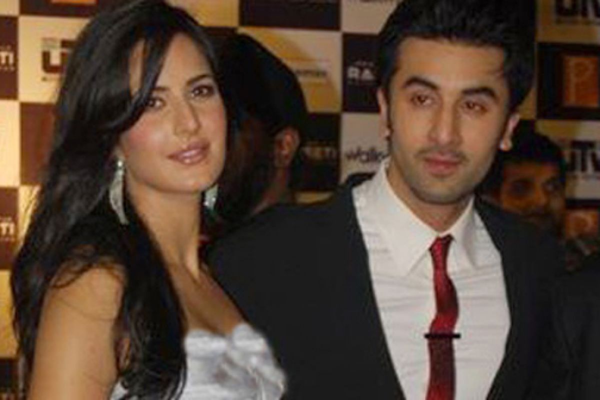 Detail Foto Katrina Kaif Dan Keluarga Nomer 14