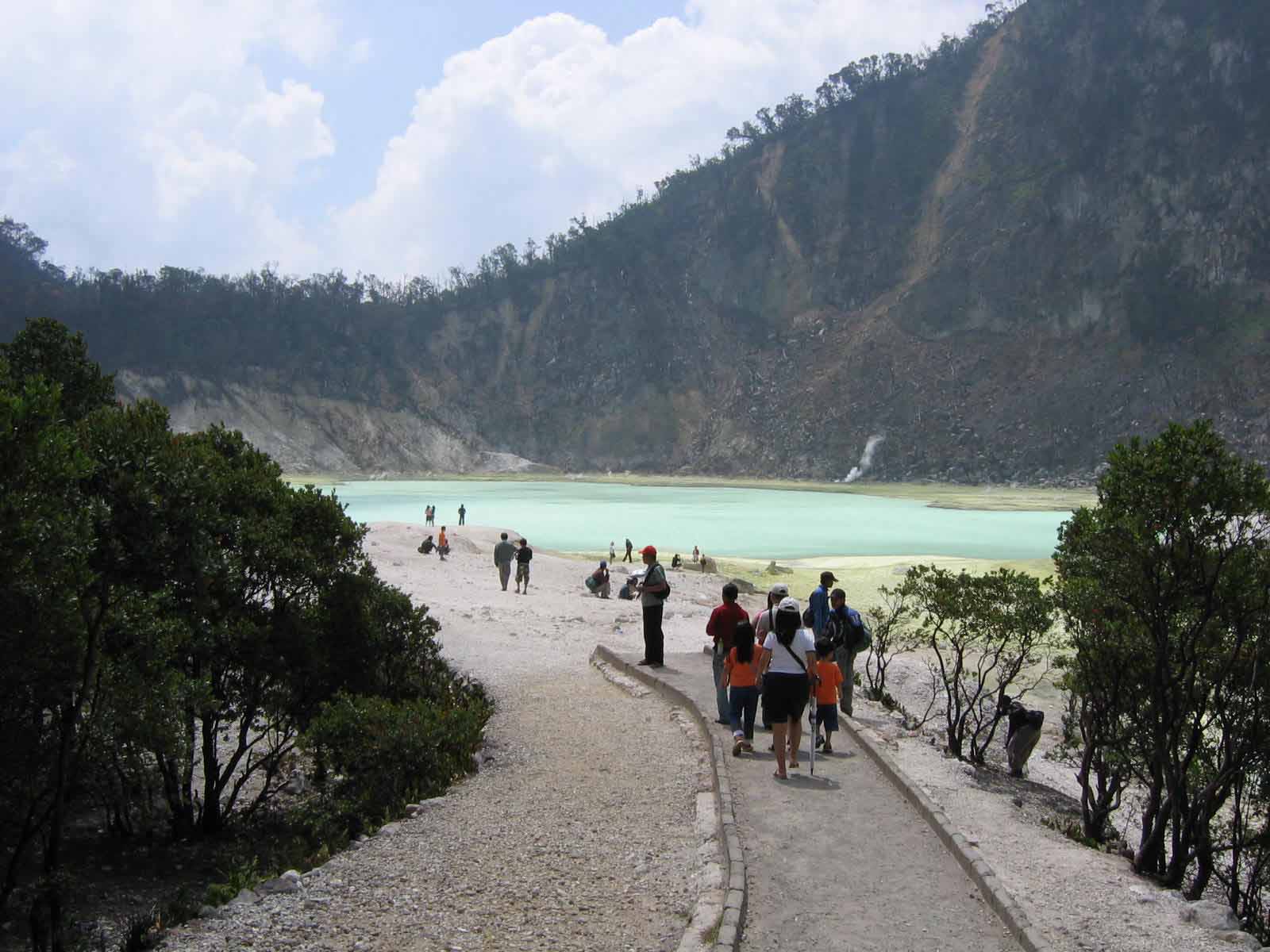 Detail Foto Kawah Putih Nomer 6