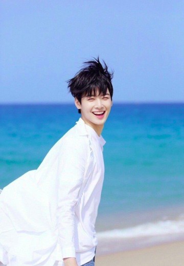 Detail Foto Kecil Cha Eun Woo Nomer 14