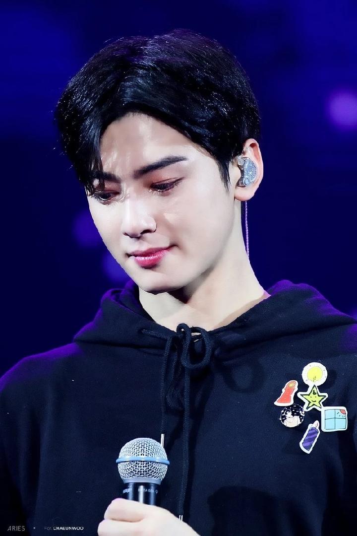 Detail Foto Kecil Cha Eun Woo Nomer 53