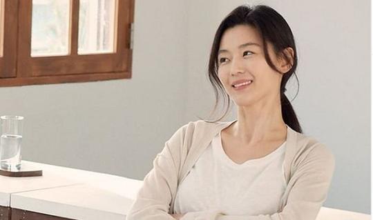 Detail Foto Kecil Jun Ji Hyun Nomer 38