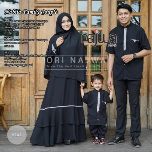 Detail Foto Keluarga Baju Hitam Nomer 32