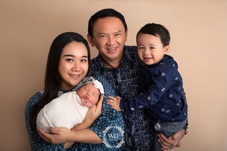 Detail Foto Keluarga Bayi Nomer 35