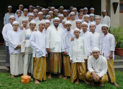 Detail Foto Keluarga Habib Syech Nomer 9