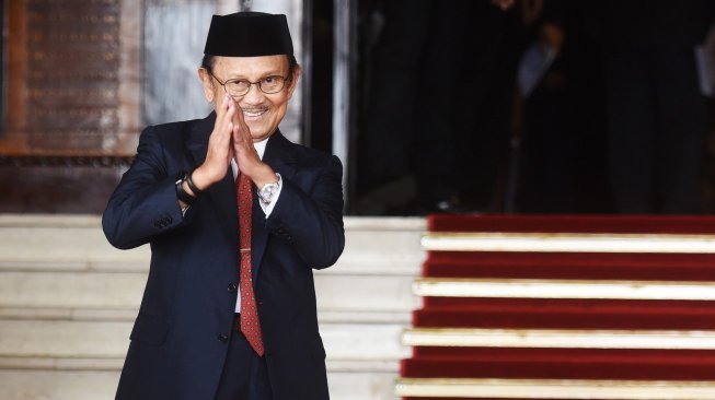 Detail Foto Keluarga Habibie Nomer 43