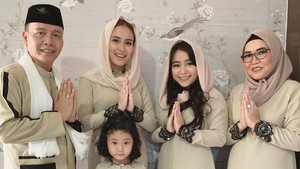 Detail Foto Keluarga Idul Fitri Nomer 25