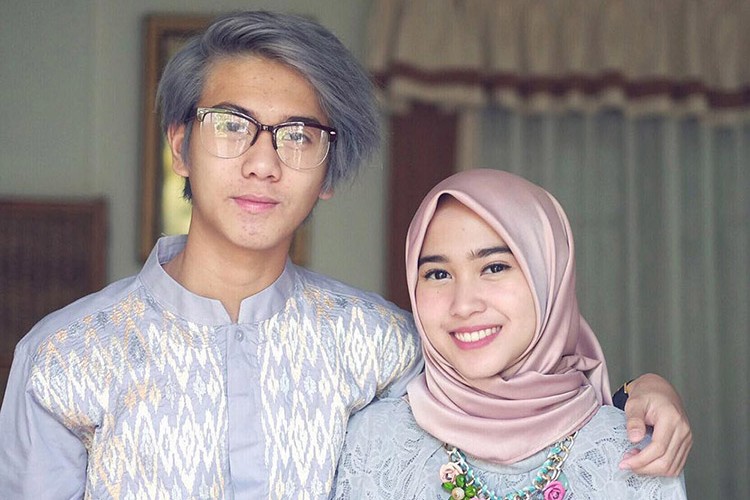 Detail Foto Keluarga Iqbaal Dhiafakhri Ramadhan Nomer 9