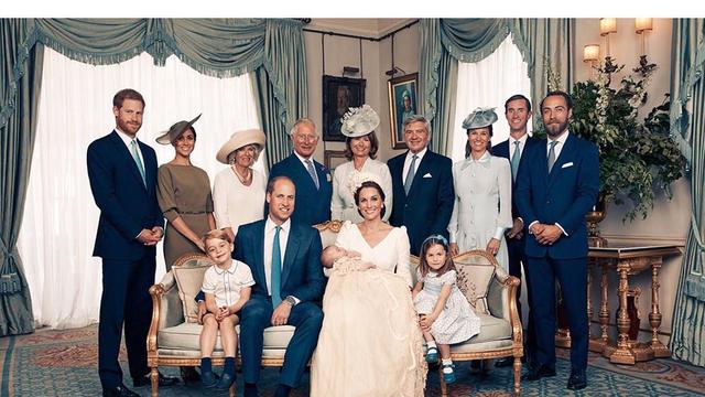 Detail Foto Keluarga Kerajaan Inggris Nomer 2
