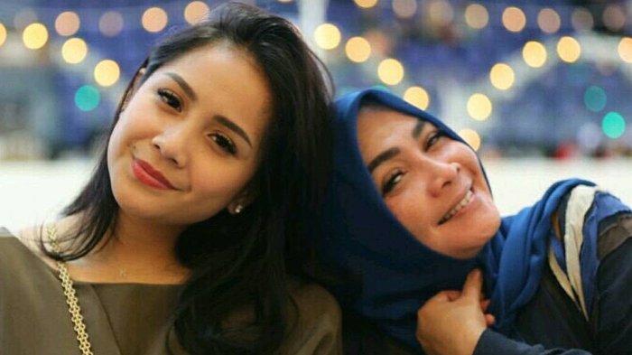 Detail Foto Keluarga Nagita Slavina Nomer 38