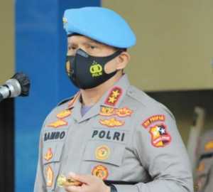 Detail Foto Keluarga Polri Nomer 14