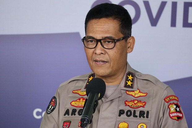 Detail Foto Keluarga Polri Nomer 16