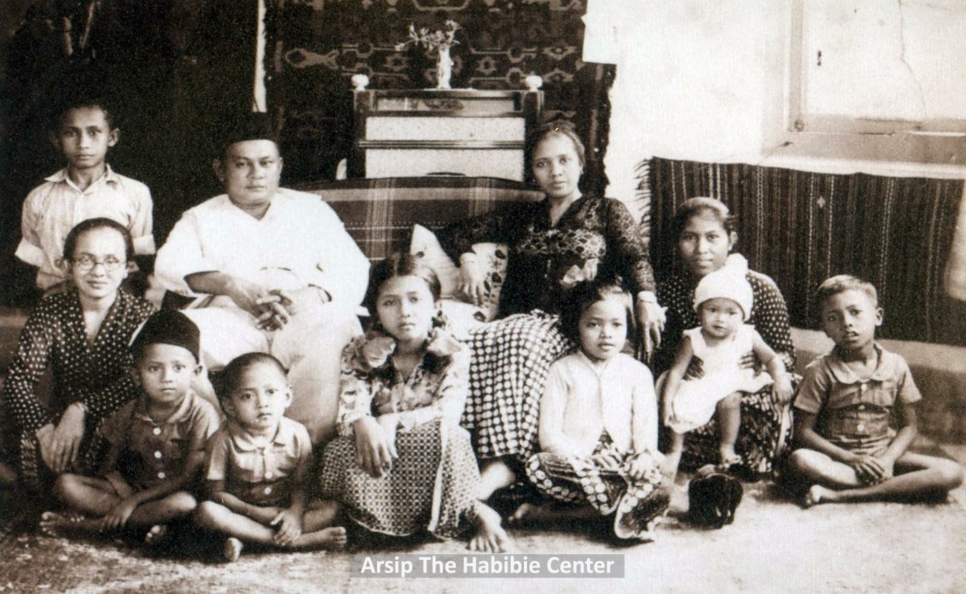 Detail Foto Keluarga Presiden Indonesia Nomer 37