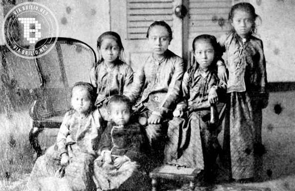 Detail Foto Keluarga Ra Kartini Nomer 39