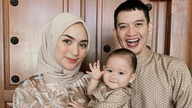 Detail Foto Keluarga Saat Lebaran Nomer 33