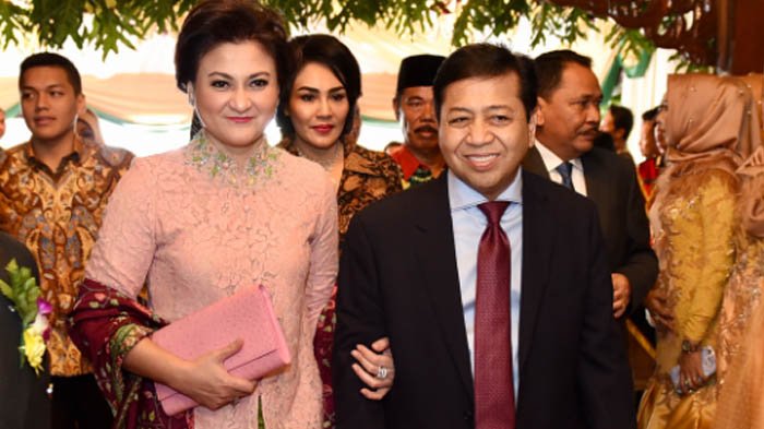 Detail Foto Keluarga Setya Novanto Nomer 8