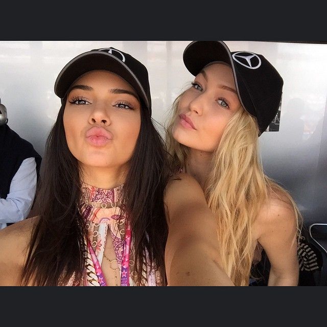 Detail Foto Kendall Jenner Dan Gigi Hadid Nomer 48