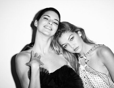 Detail Foto Kendall Jenner Dan Gigi Hadid Nomer 49