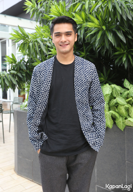 Detail Foto Keren Ricky Harun Nomer 29