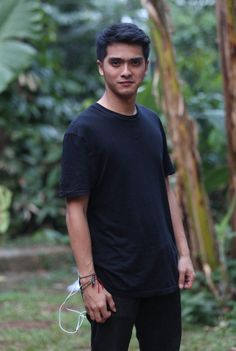 Detail Foto Keren Ricky Harun Nomer 35