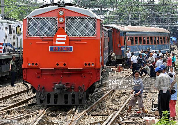 Detail Foto Kereta Api Indonesia Nomer 41