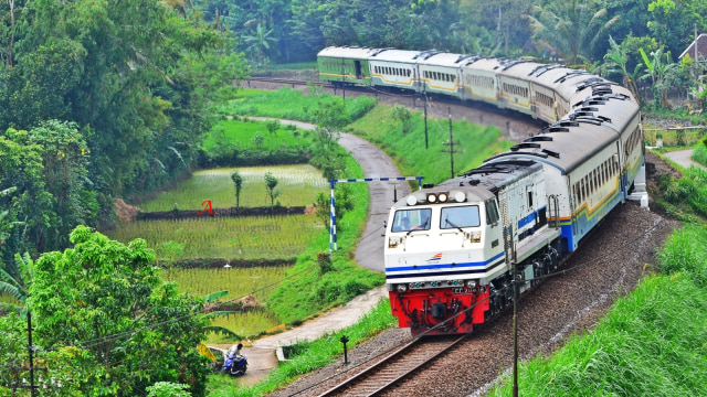 Detail Foto Kereta Api Keren Nomer 50