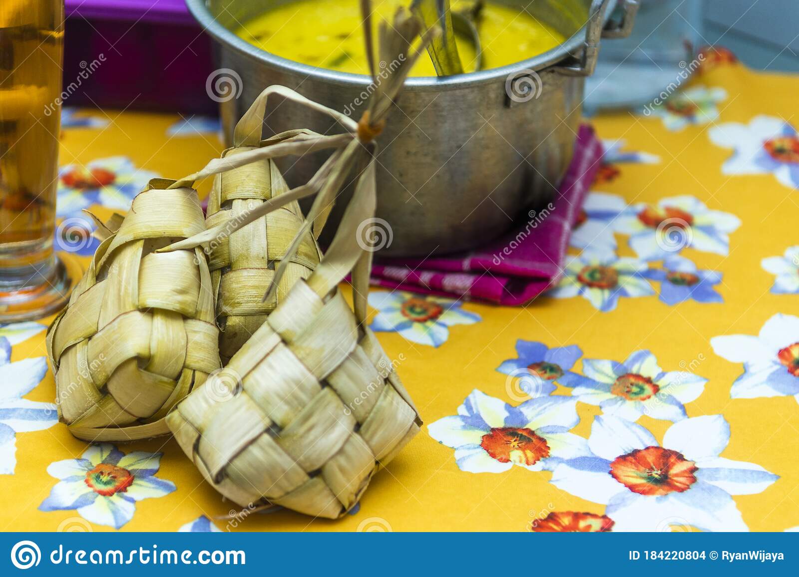 Detail Foto Ketupat Lebaran Nomer 12