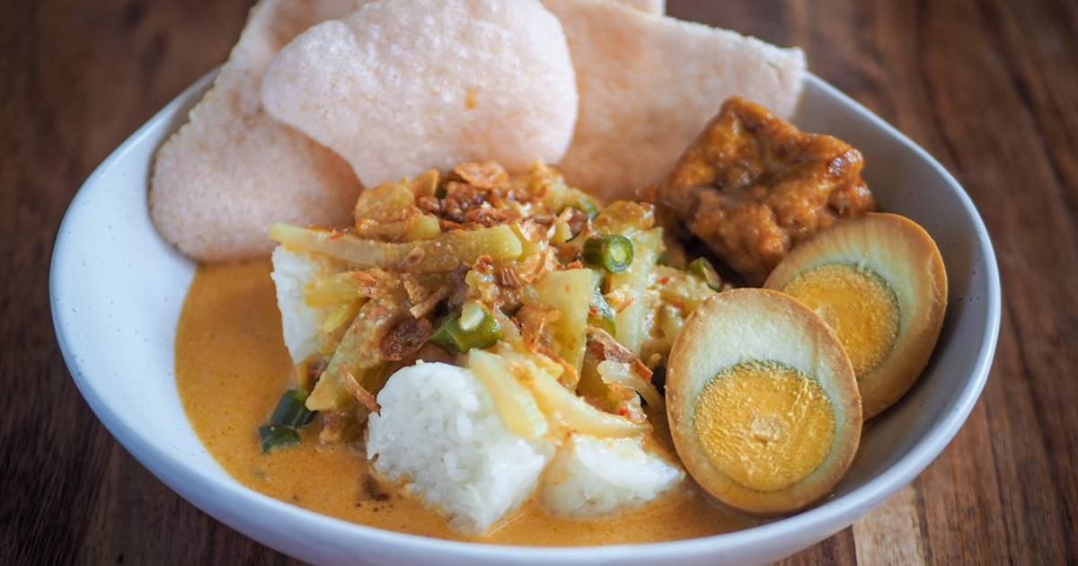 Detail Foto Ketupat Sayur Nomer 16