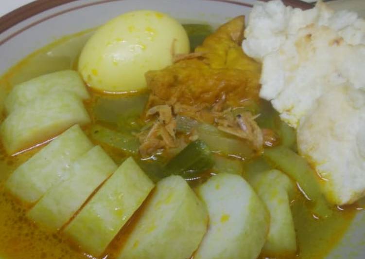 Detail Foto Ketupat Sayur Nomer 33