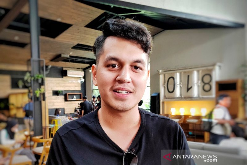 Detail Foto Kevin Julio Bersama Keluarga Nomer 10