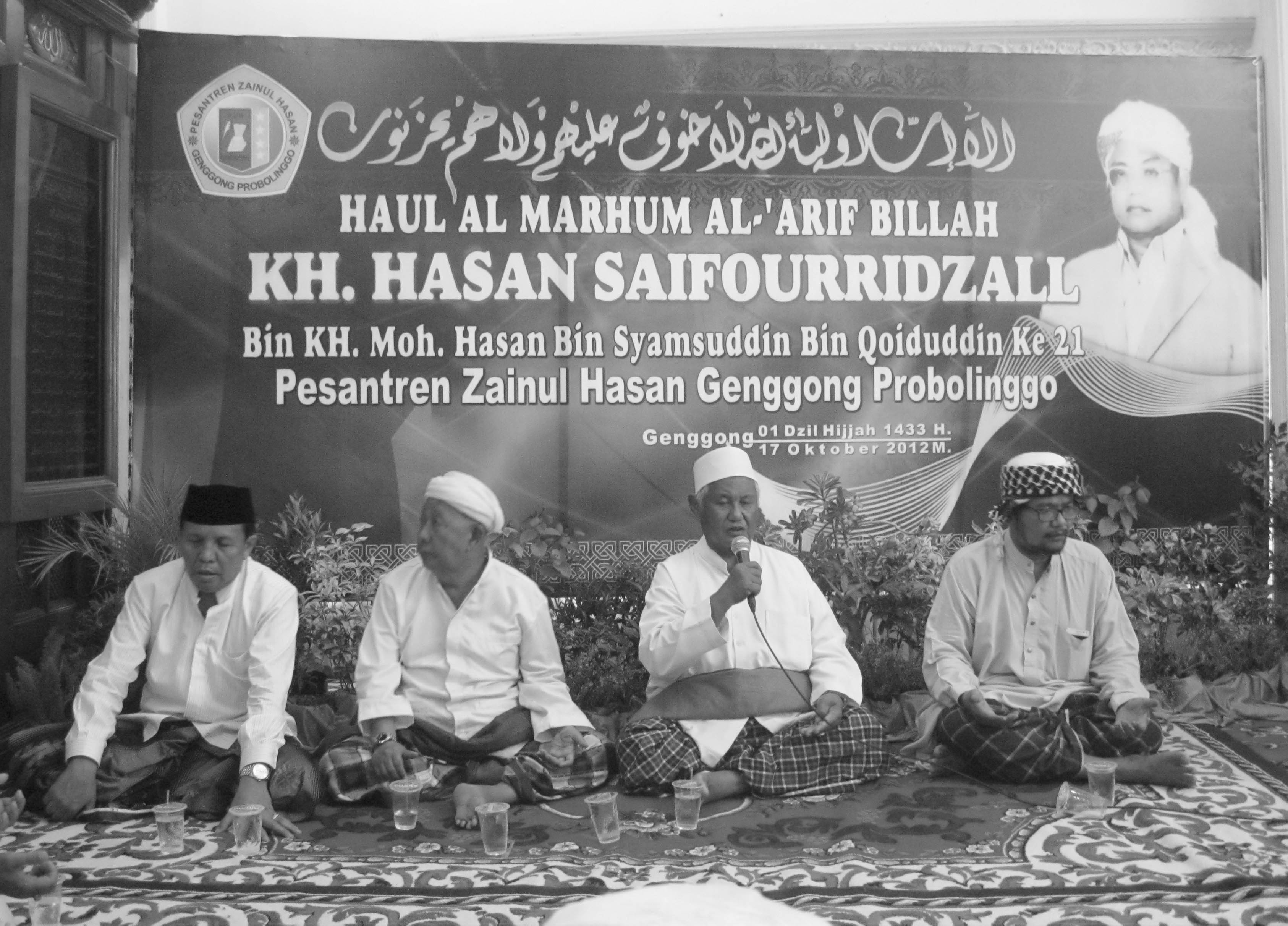 Detail Foto Kh Hasan Genggong Nomer 32