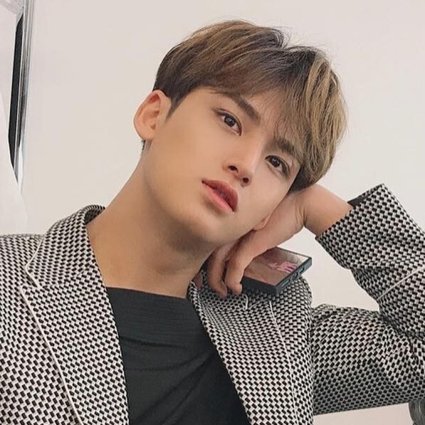 Foto Kim Mingyu - KibrisPDR