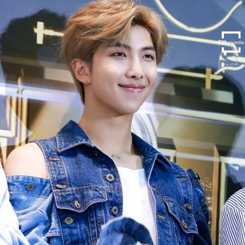 Detail Foto Kim Namjoon Nomer 51