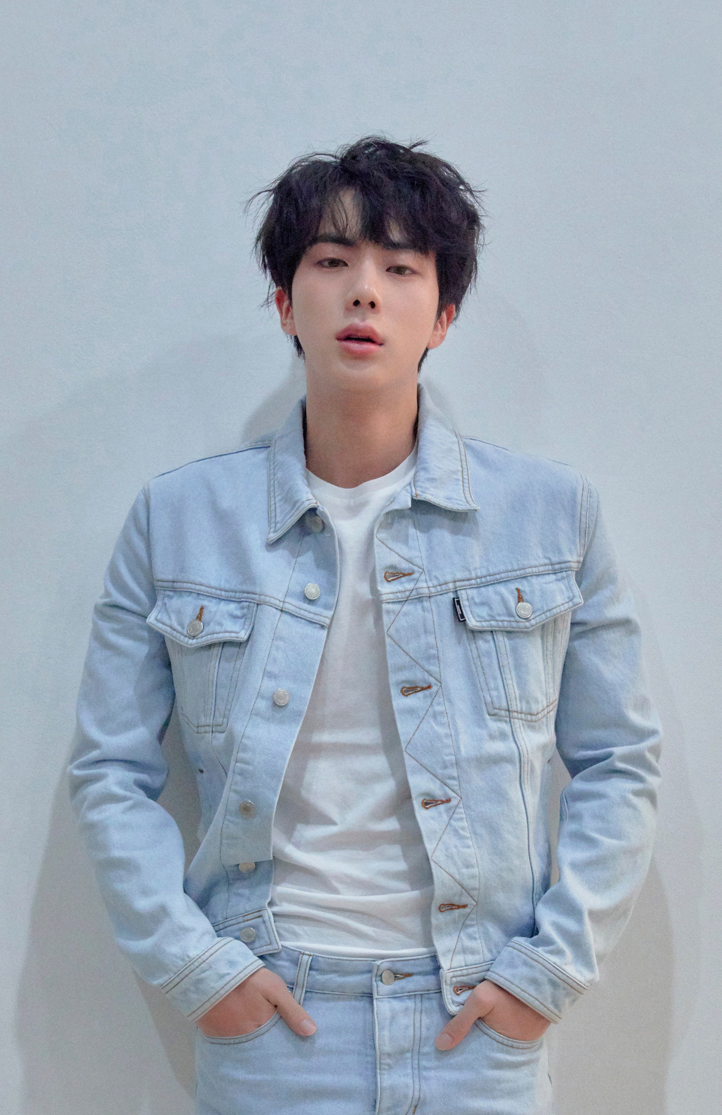 Detail Foto Kim Seok Jin Nomer 36