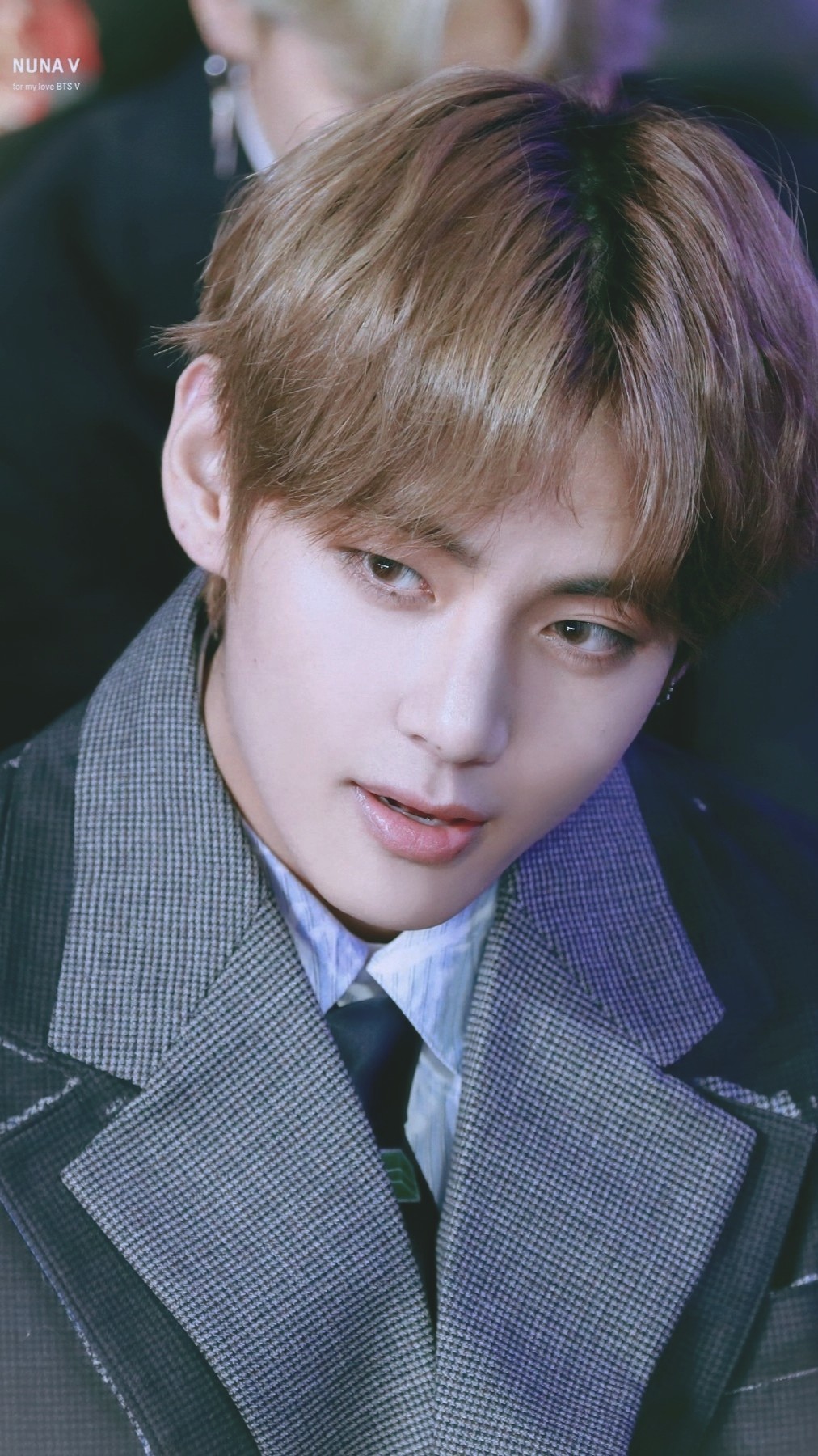 Detail Foto Kim Taehyung 2018 Nomer 15