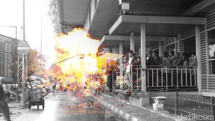 Detail Foto Korban Kampung Melayu Nomer 31