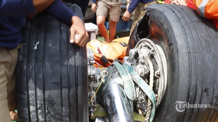 Detail Foto Korban Lion Air Jt 610 Nomer 7