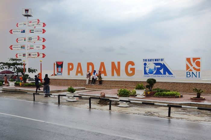 Download Foto Kota Padang Nomer 30