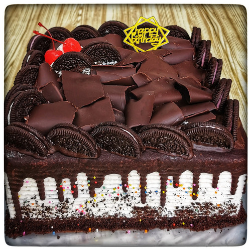 Detail Foto Kue Tart Ulang Tahun Nomer 21