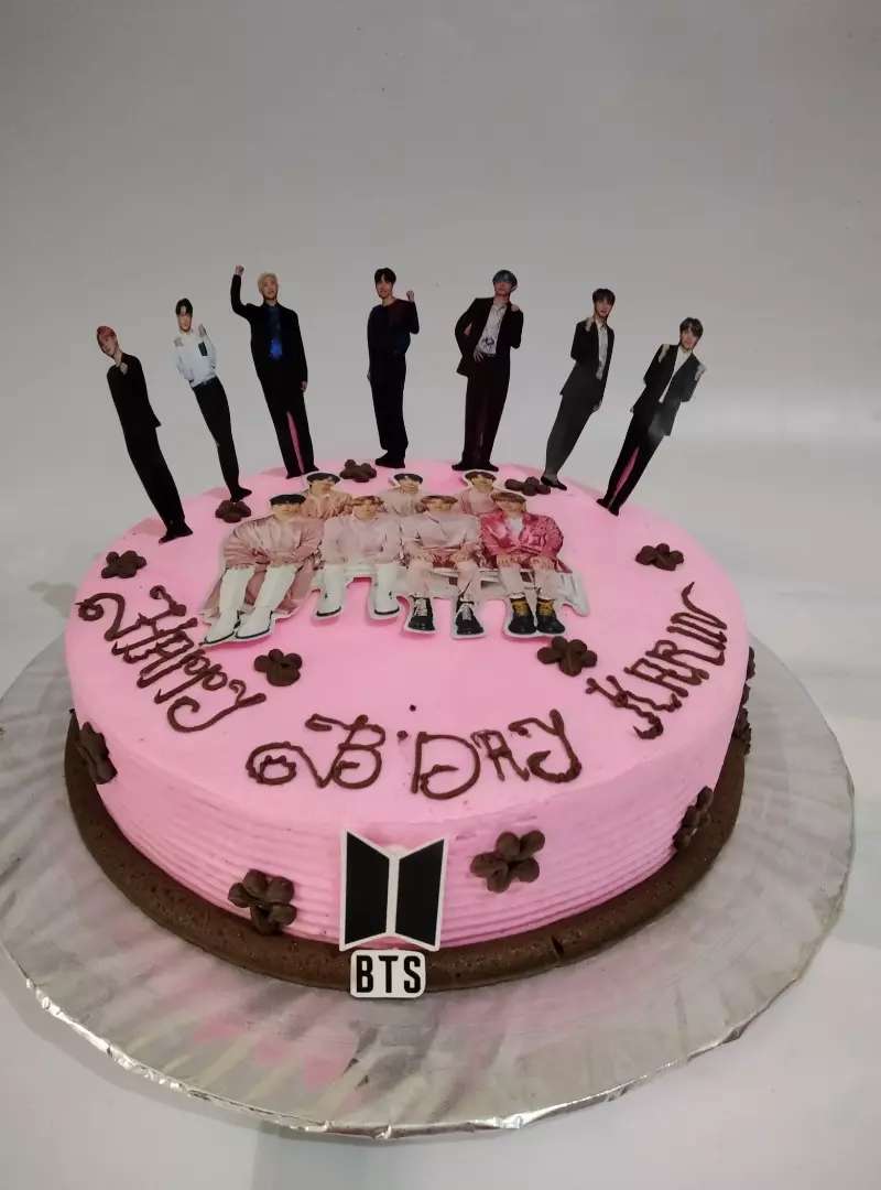 Detail Foto Kue Ulang Tahun Bts Nomer 42