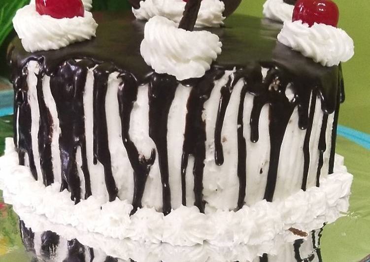 Detail Foto Kue Ulang Tahun Coklat Nomer 13