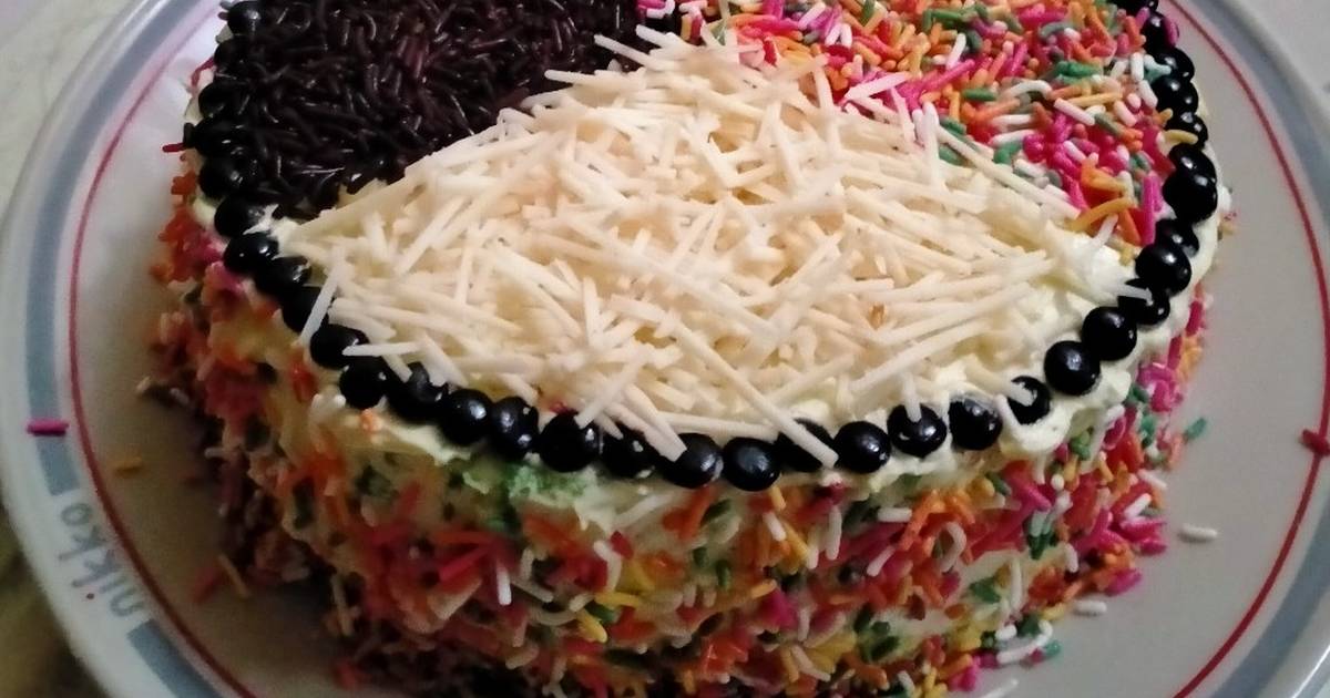 Detail Foto Kue Ulang Tahun Sederhana Nomer 13