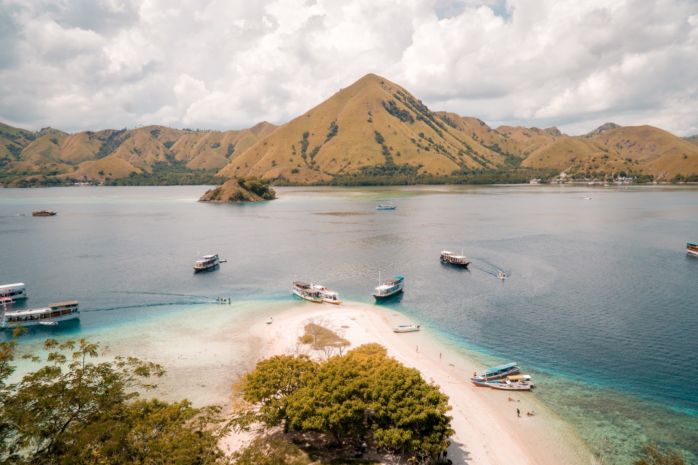 Detail Foto Labuan Bajo Nomer 18